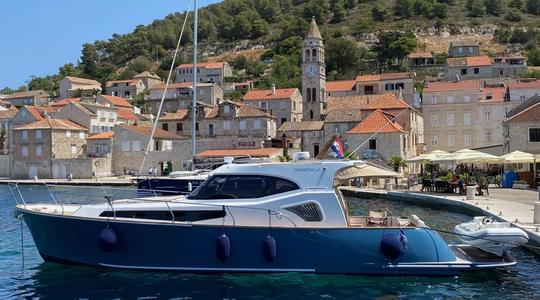 2023 Monachus Yachts Paros 43