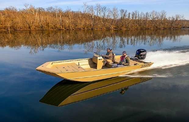 2021 Lowe Boats Roughneck 2070 SC