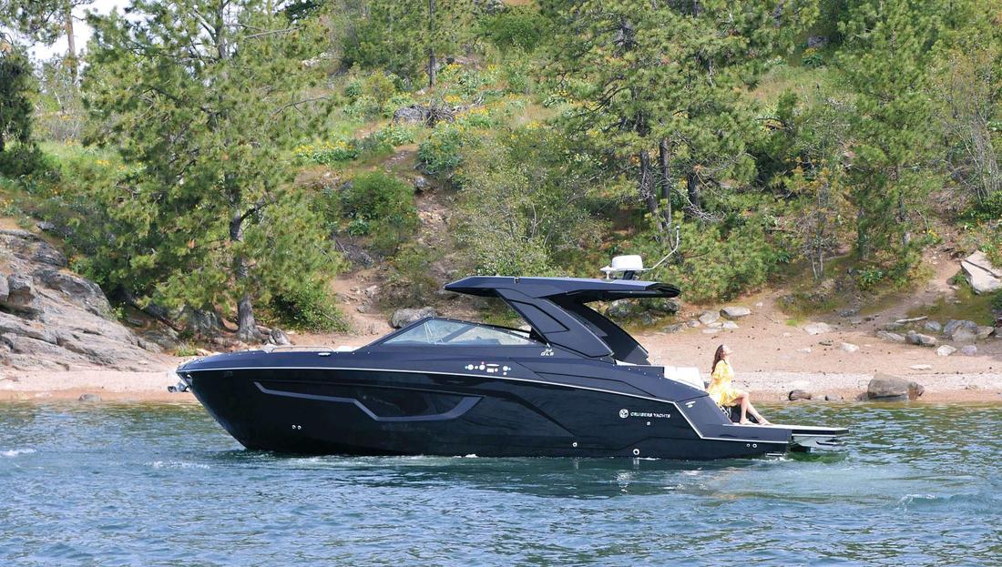 2022 Cruisers Yachts 34 GLS