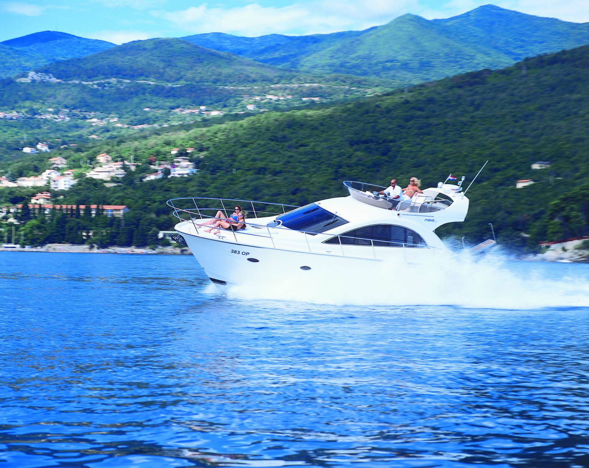 2011 Pearlsea Yachts 40 Fly