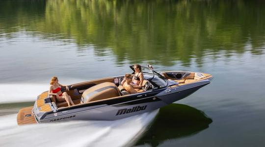 2021 Malibu Boats Response TXi