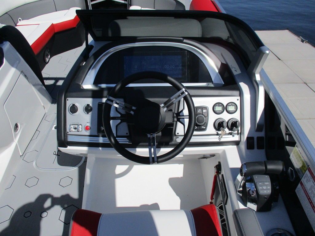 2022 South Bay 25 Sport SL DC Twin