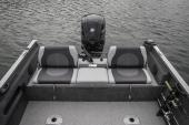 Crestliner 1650 Fish Hawk stern bench seating