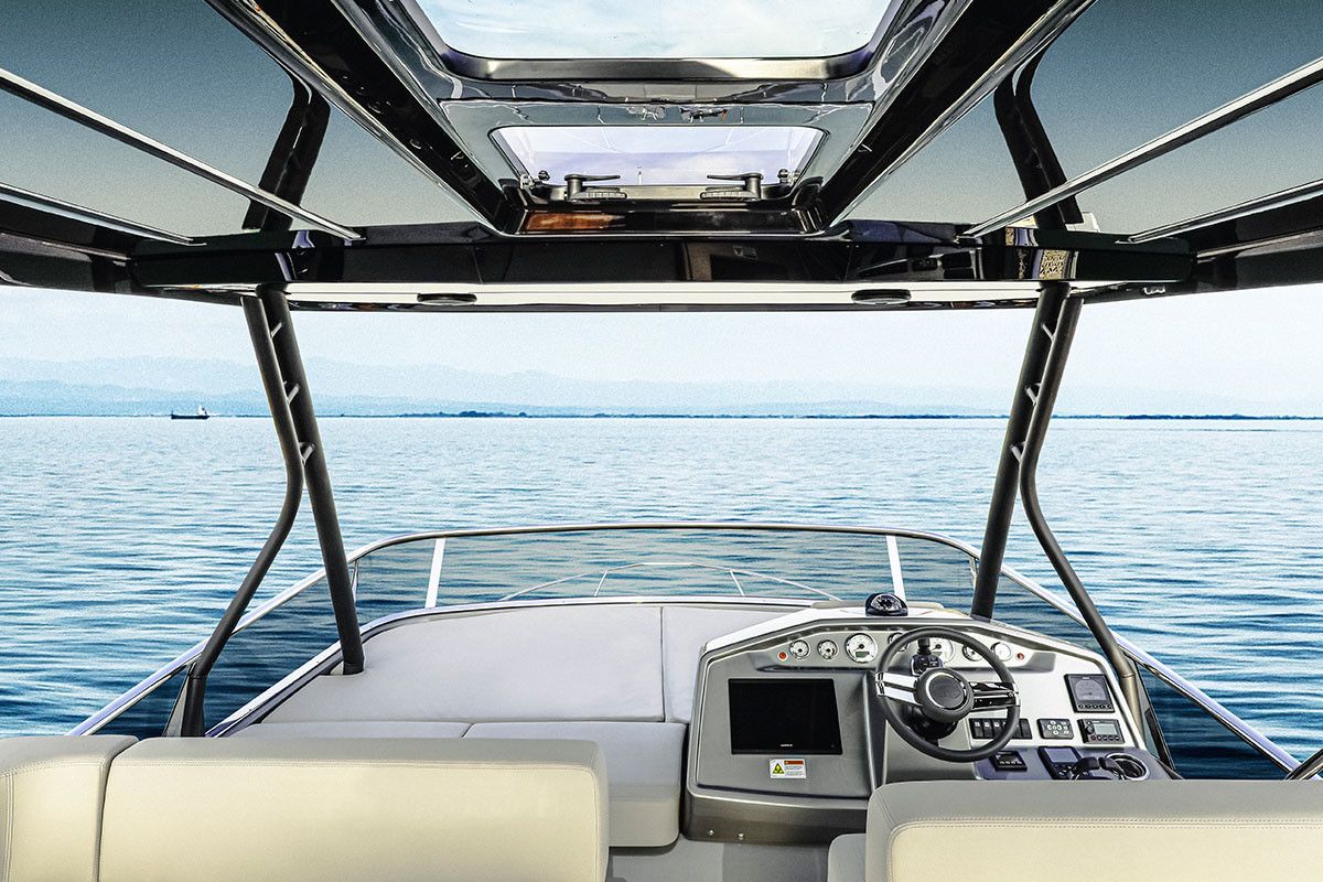 2021 Cranchi Yachts E 52 F EVOLUZIONE