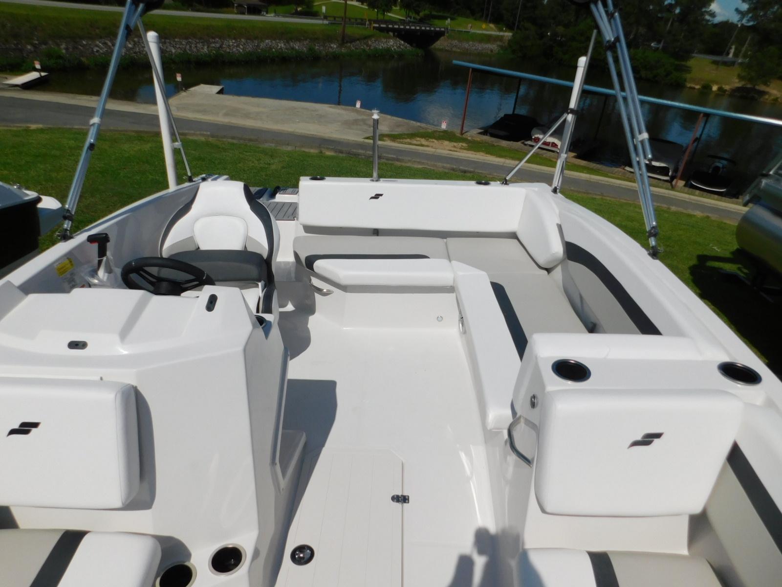 2022 Starcraft Marine SVX 171