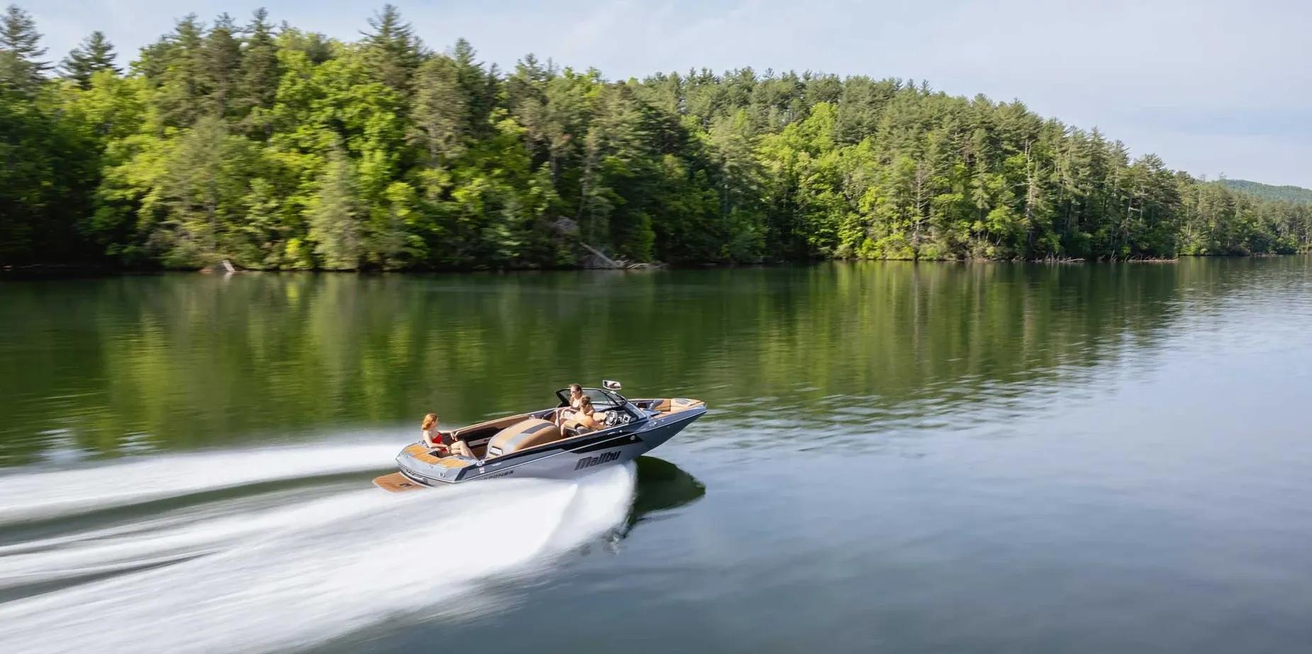 2021 Malibu Boats Response TXi