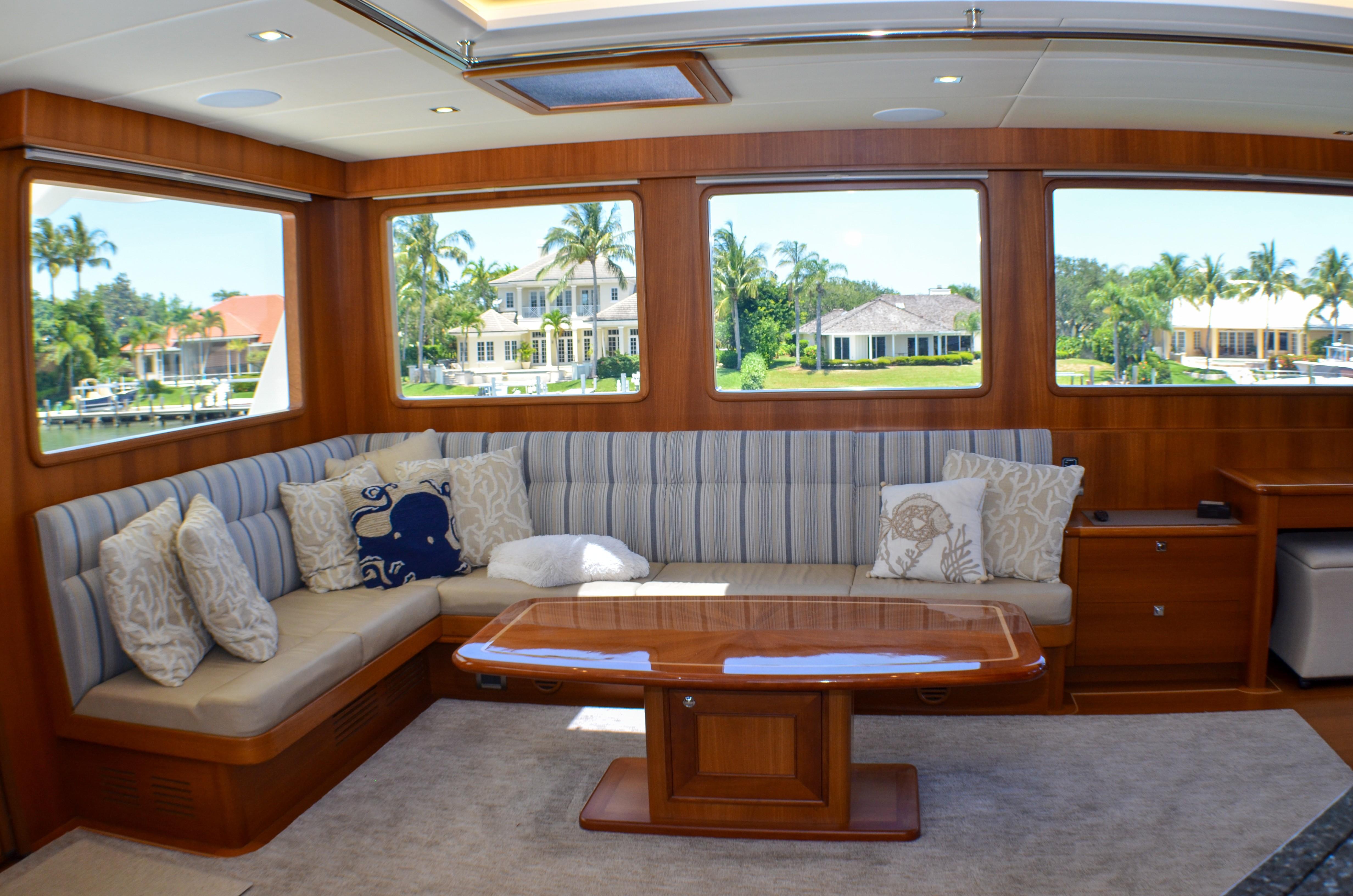 2017 Outer Reef Yachts 860 DBMY