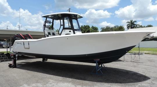 2022 Tidewater Boats 292 CC Adventure