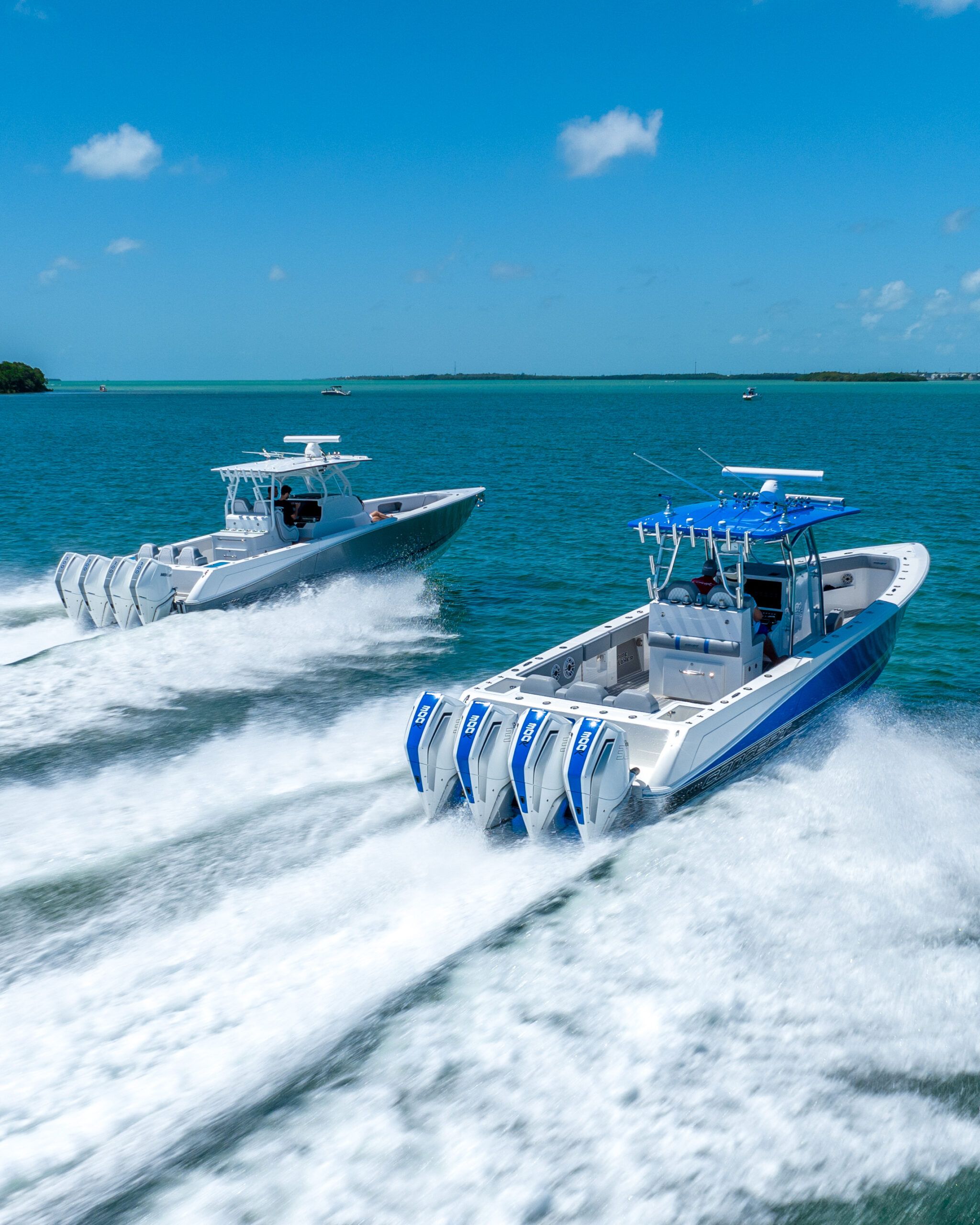 Concept 3900 Open Deck centre console, photo 1