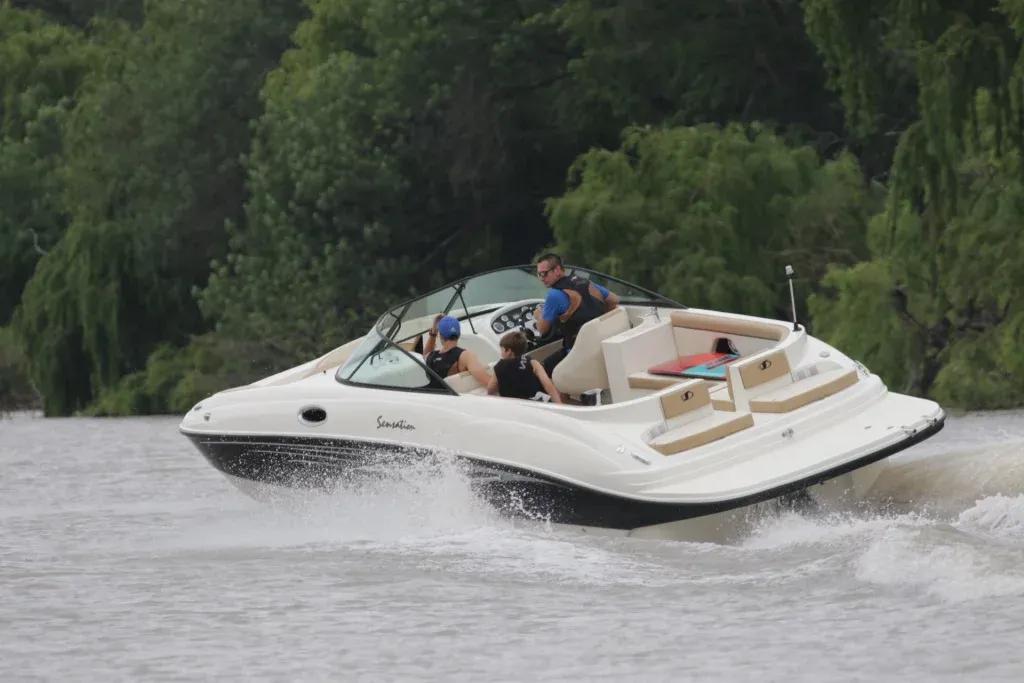 2017 Sensation Boats 26 Deck