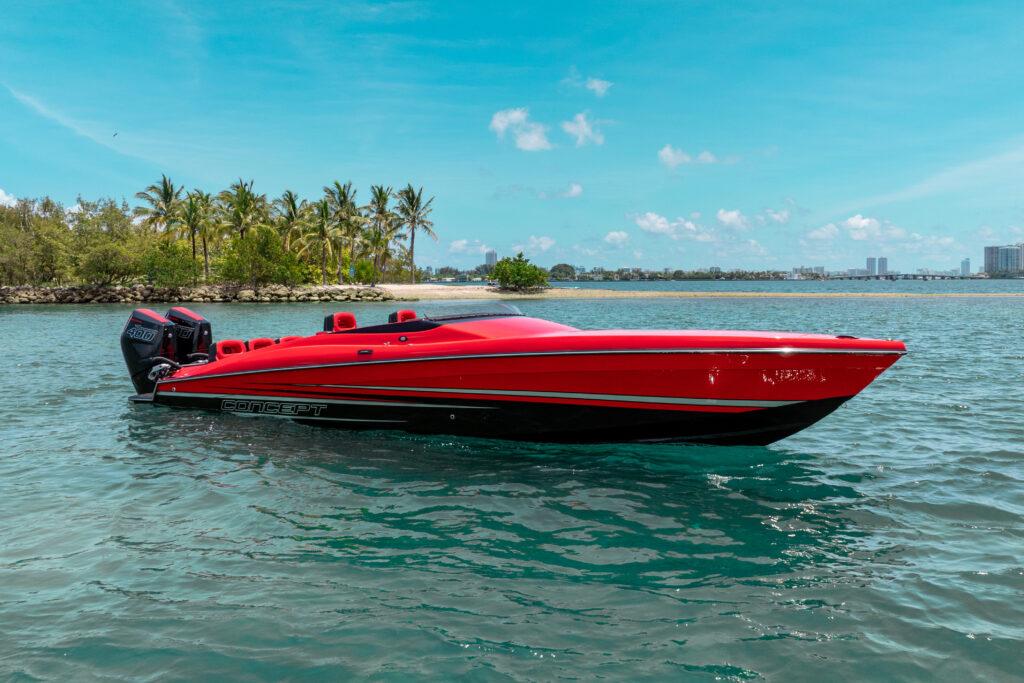 Concept 32 Sport Deck sport boat