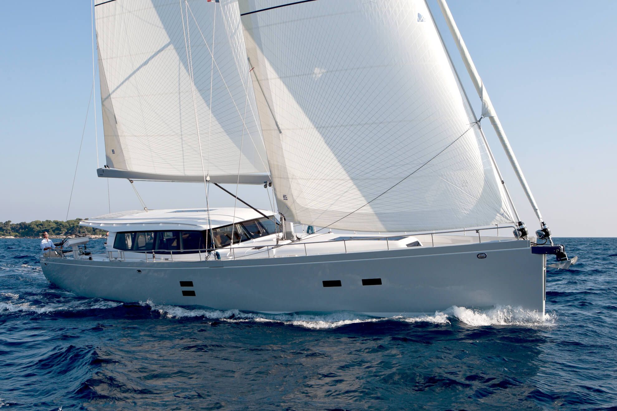 2016 Moody Yachts Decksaloon 62