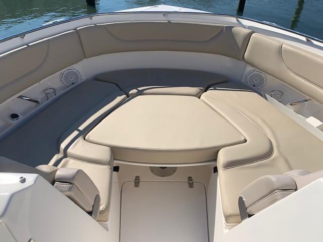 2015 Pursuit Boats DC 325 Dual Console