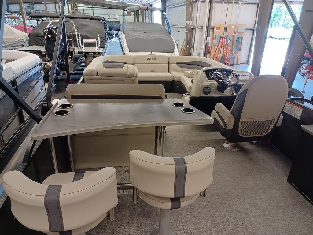 2022 Barletta Boats Cabrio 24UE