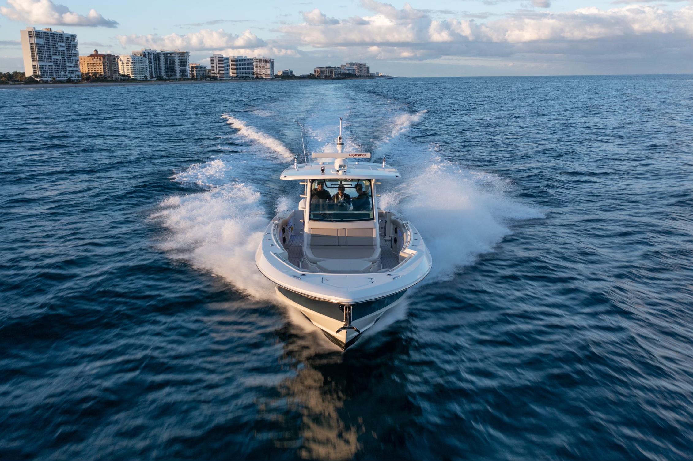 2022 Boston Whaler 380 Outrage