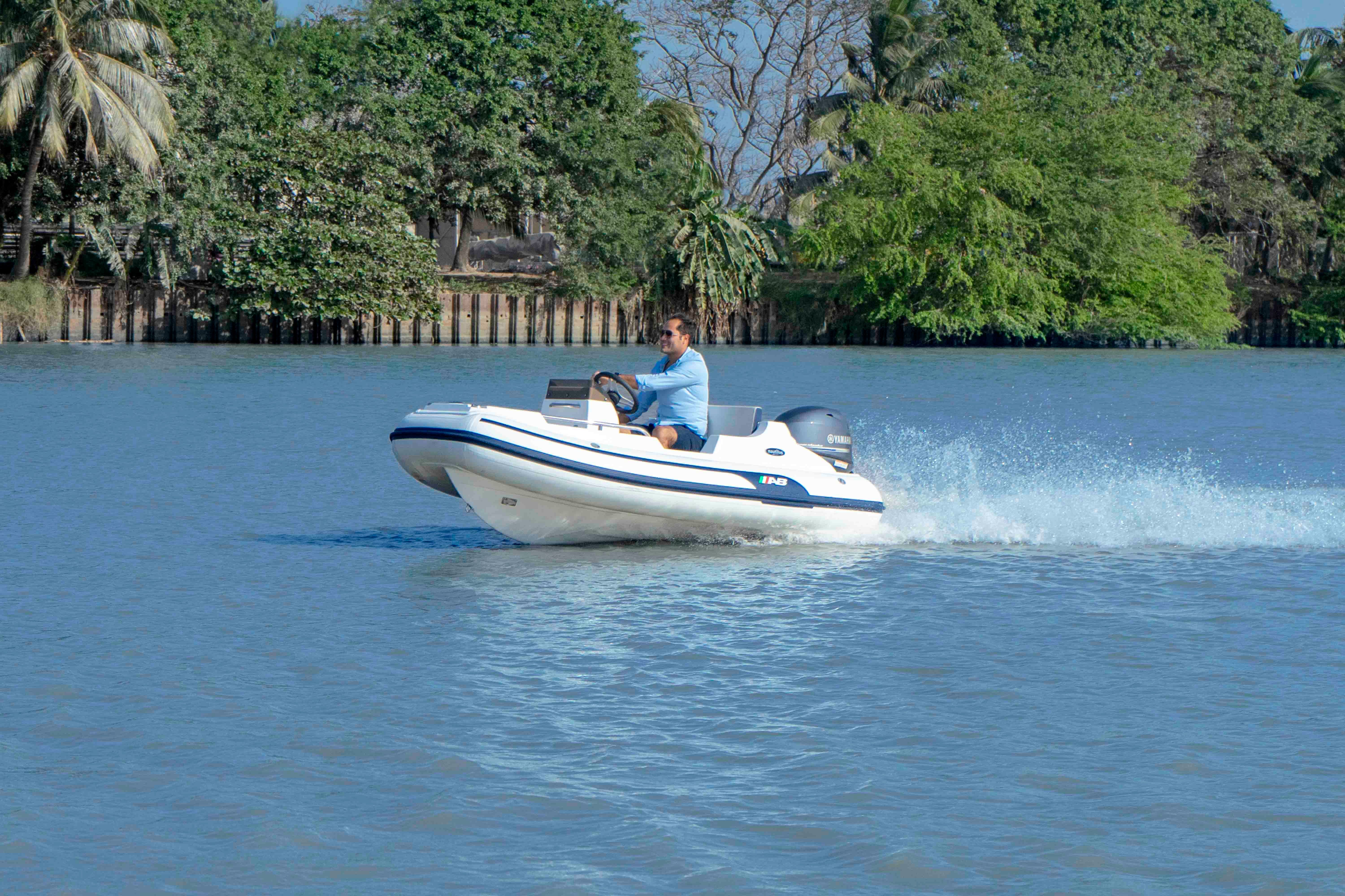 2003 AB-Inflatables Nautilus 11 DLX