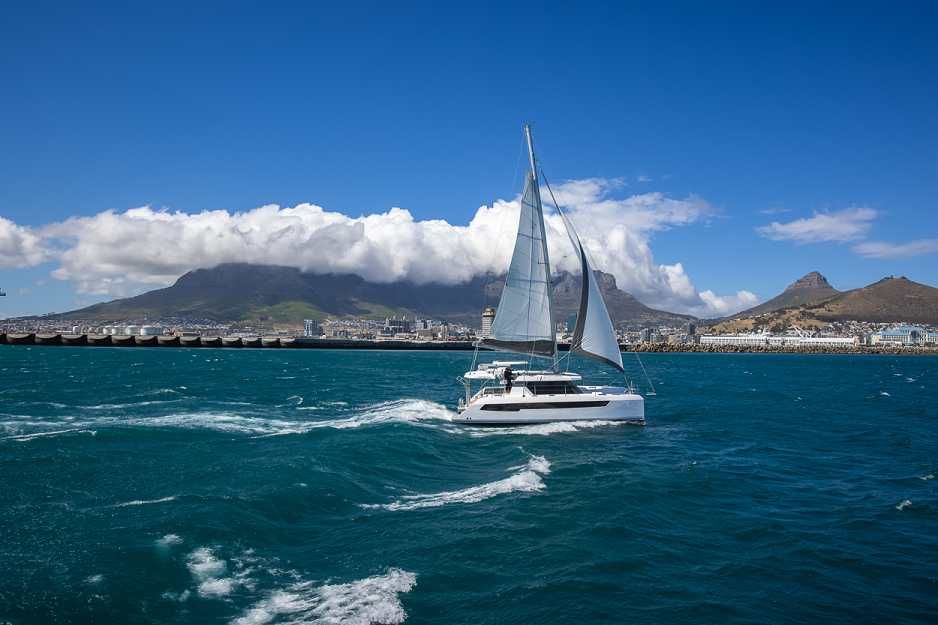 2019 Robertson and Caine Leopard 42