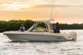2022 Boston Whaler 240 Vantage