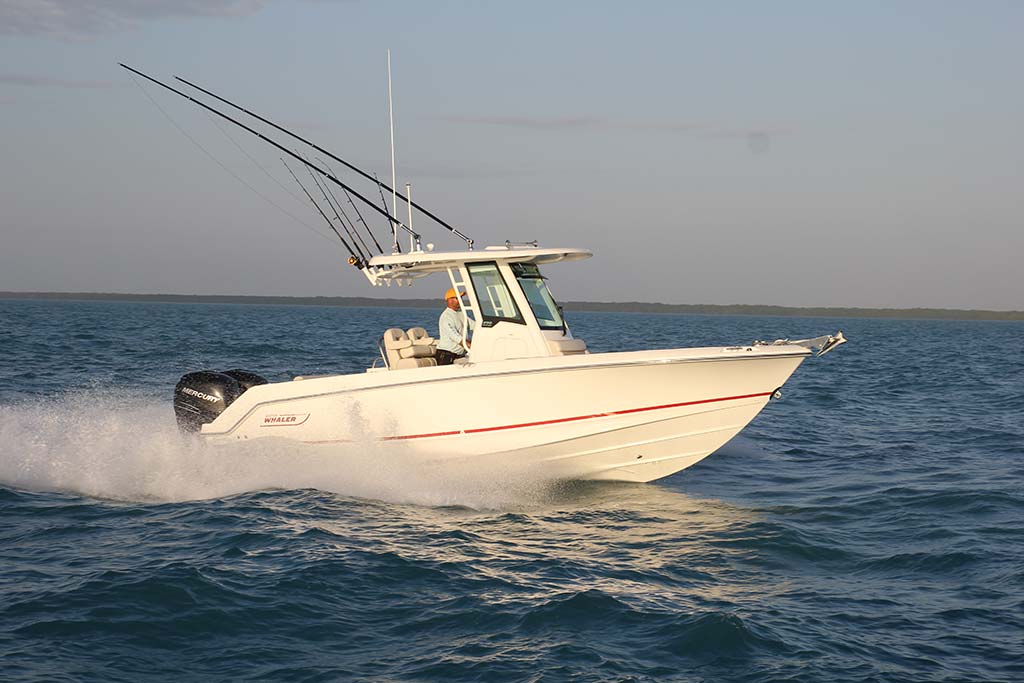 2022 Boston Whaler 250 Outrage