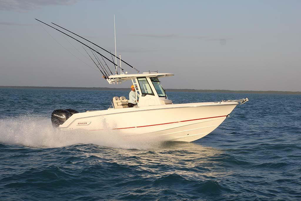 2022 Boston Whaler 250 Outrage