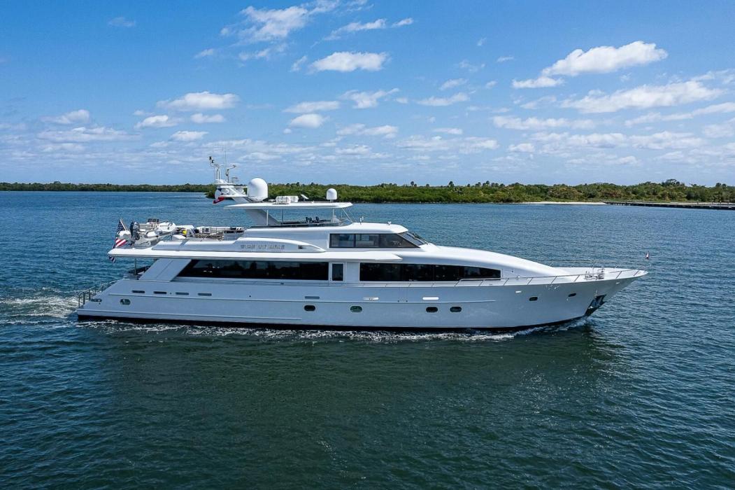 1995 Crescent Yachts 115