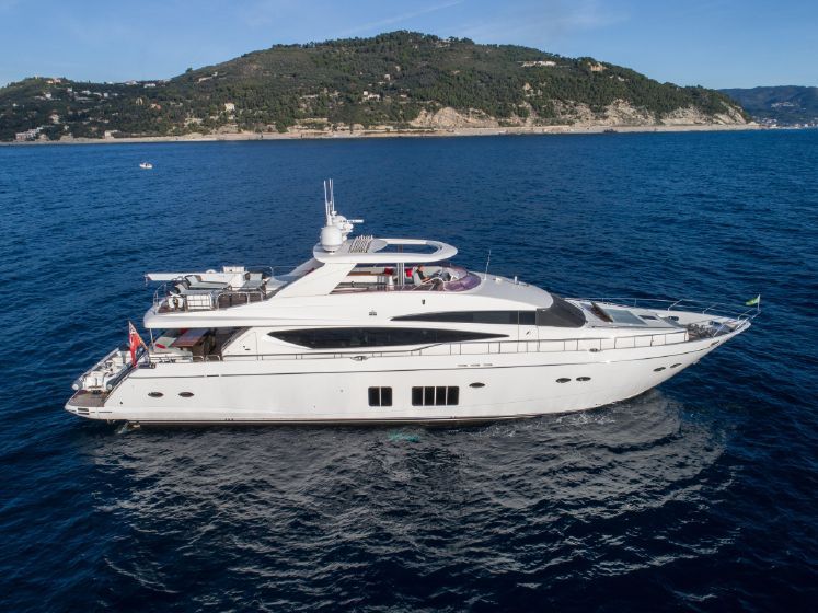 2011 Princess Yachts 95