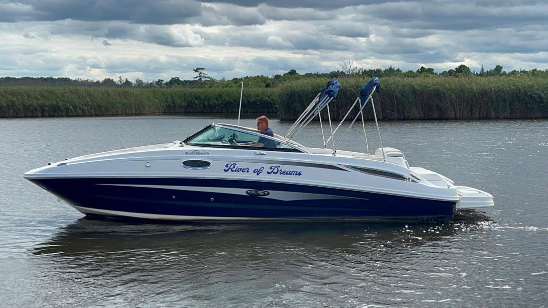 2012 Sea Ray Sundeck 260