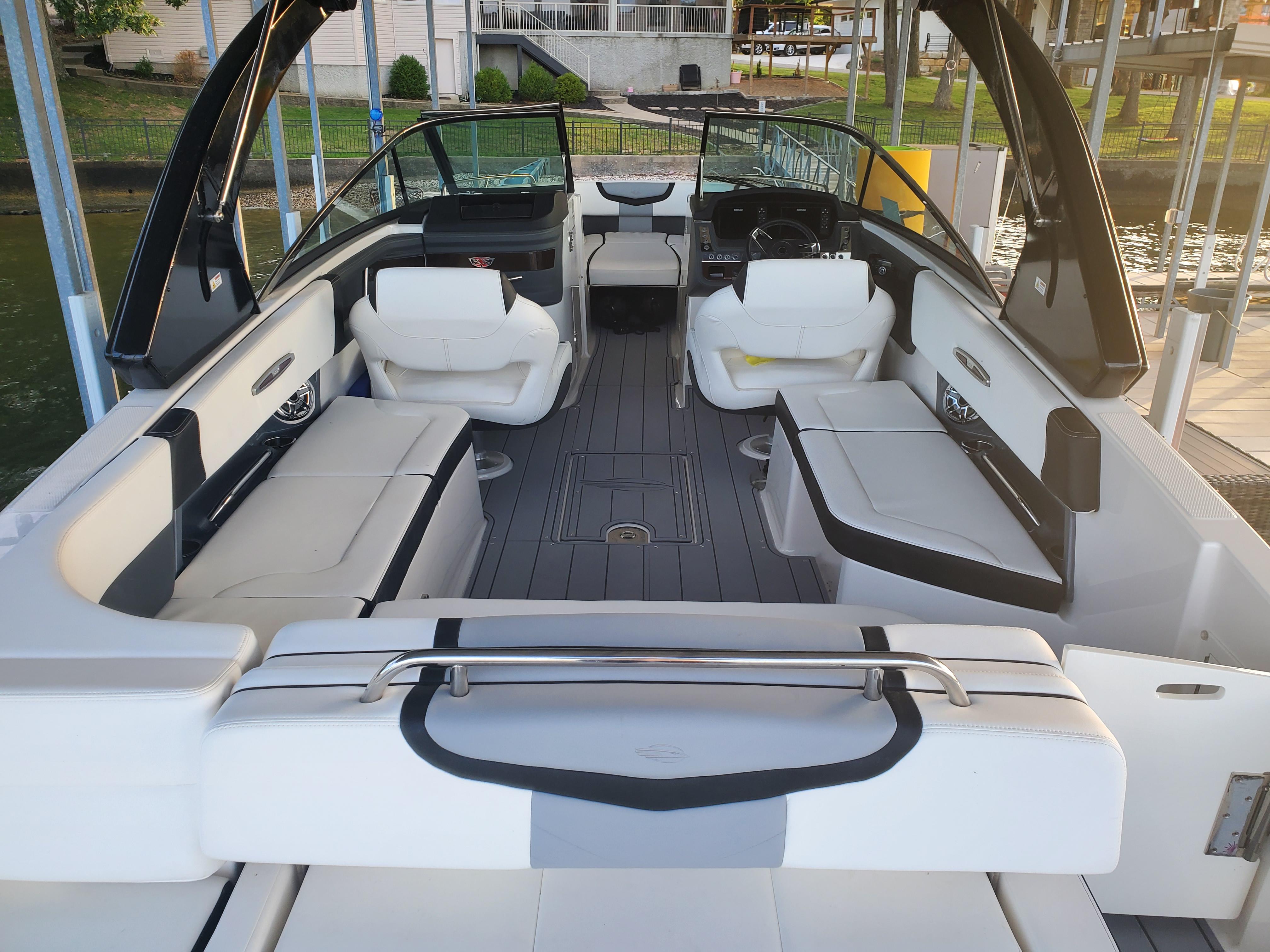 2021 Chaparral Boats 307 SSX