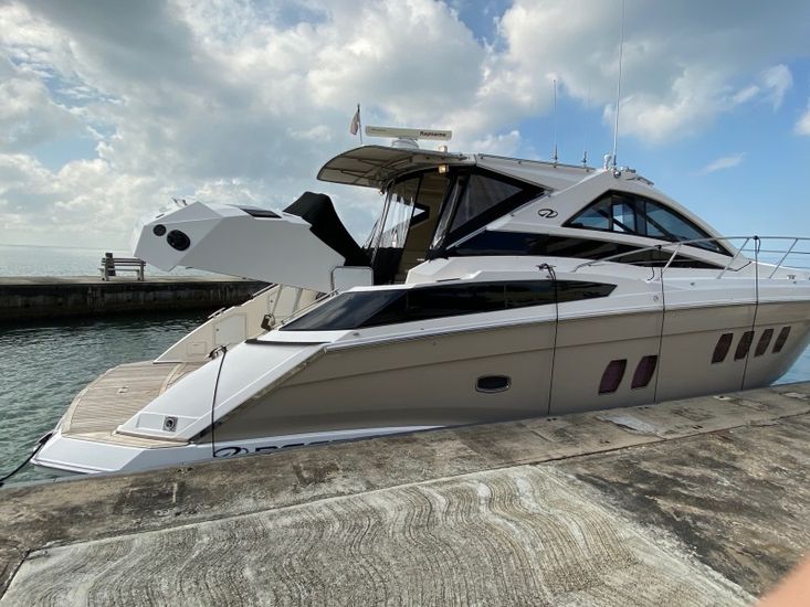 2009 Regal Boats 5260 Sport Coupe