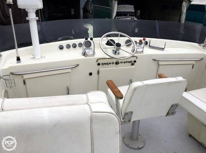 1978 Tollycraft Yachts 37 Sedan