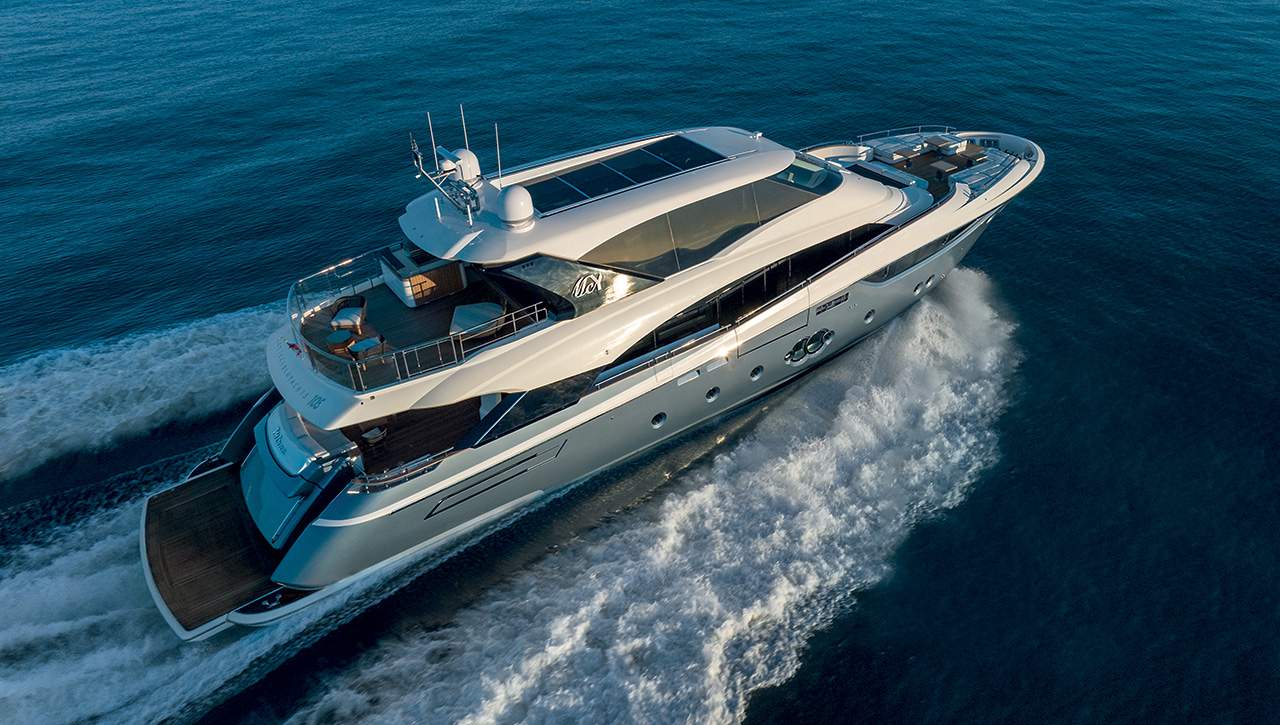 2021 Monte Carlo Yachts MCY 105 Skylounge