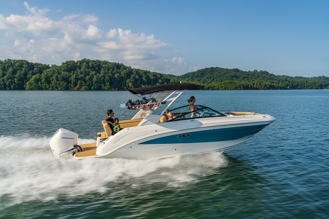 2023 Sea Ray SDX 250 Outboard