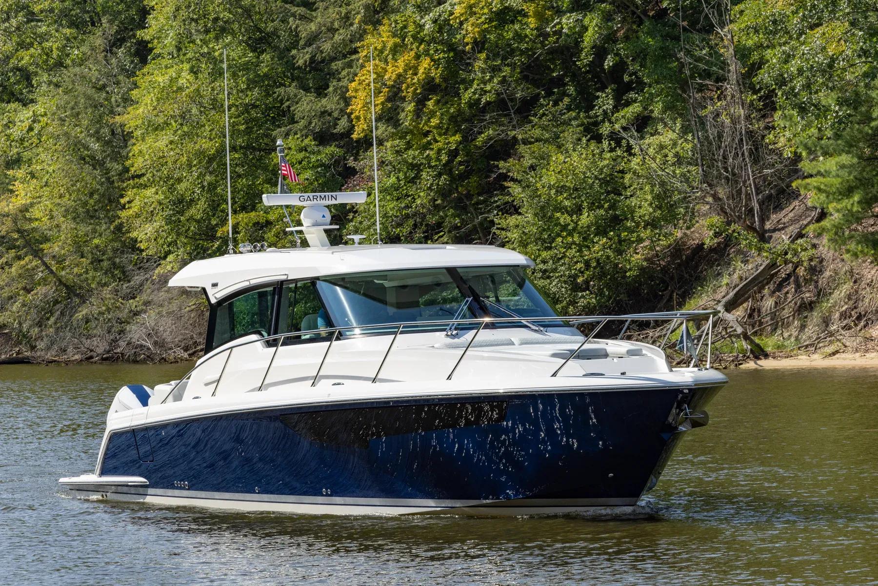 2023 Tiara Yachts 43 LE