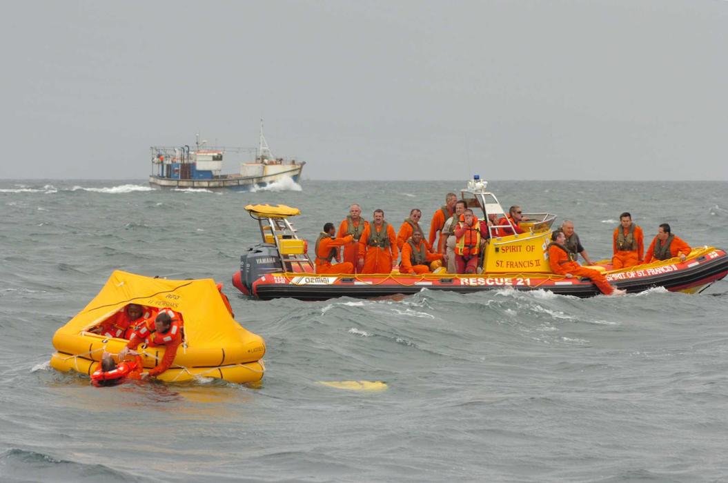 2021 Gemini Marine Waverider 880 Open