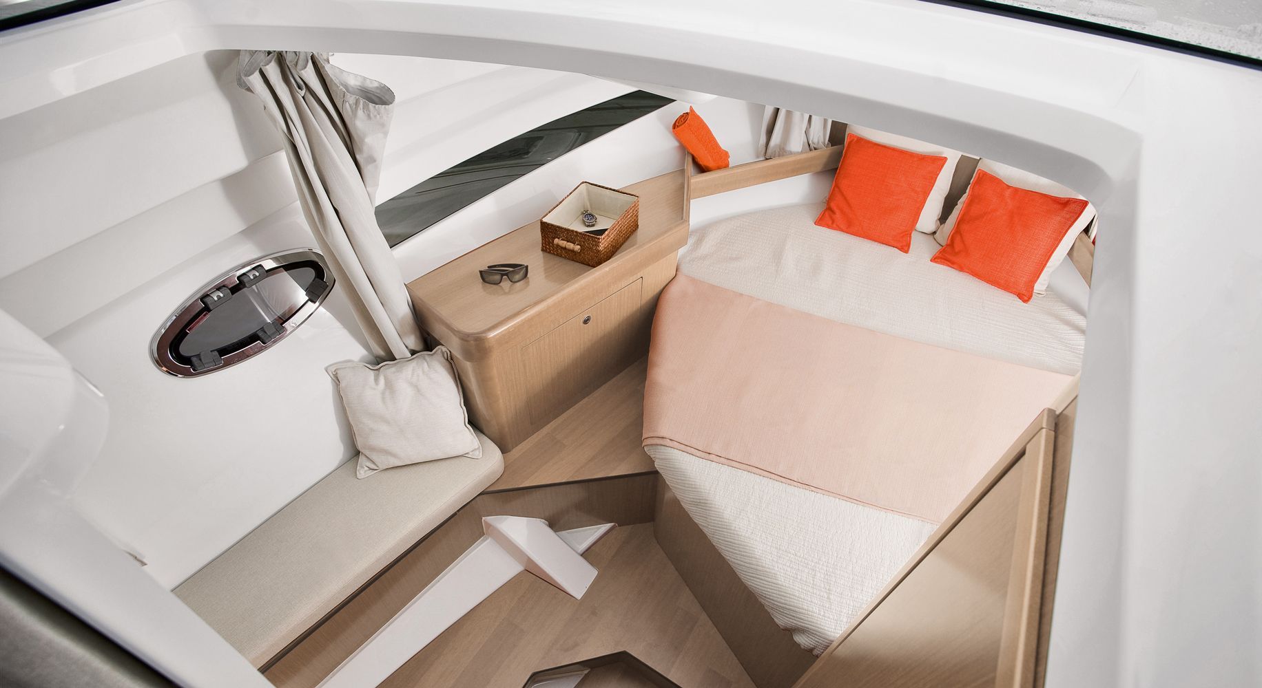 2011 Beneteau Antares 8.80