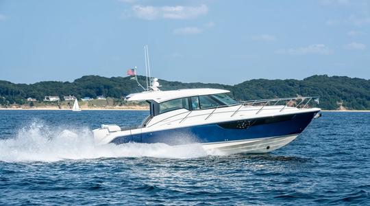 2023 Tiara Yachts 43 LE
