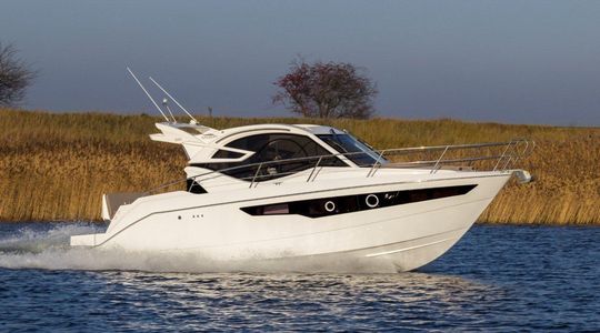 2022 Galeon Yachts 310 HTC