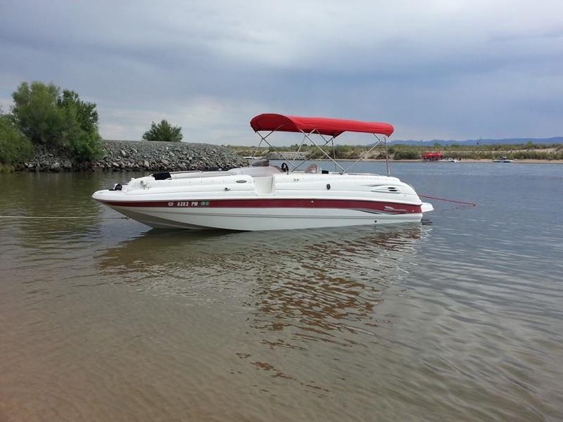 2001 Chaparral Boats Sunesta 232 Deck Boat
