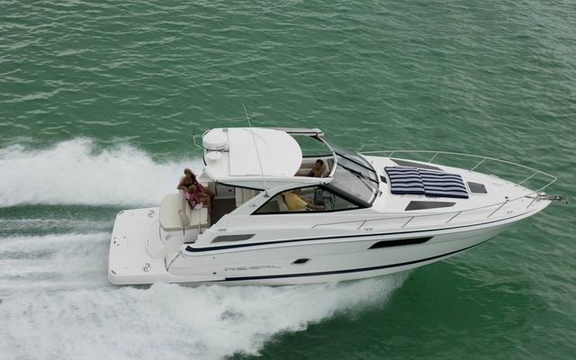 2013 Regal Boats 35 Sport Coupe