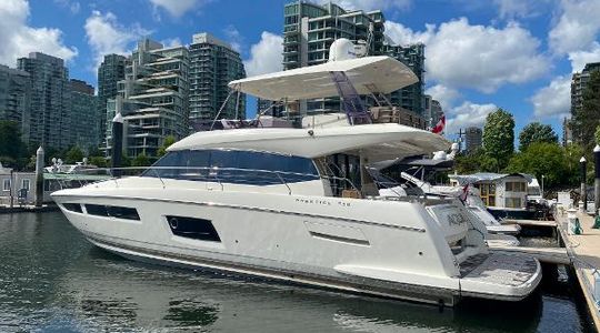 2016 Prestige Yachts 550