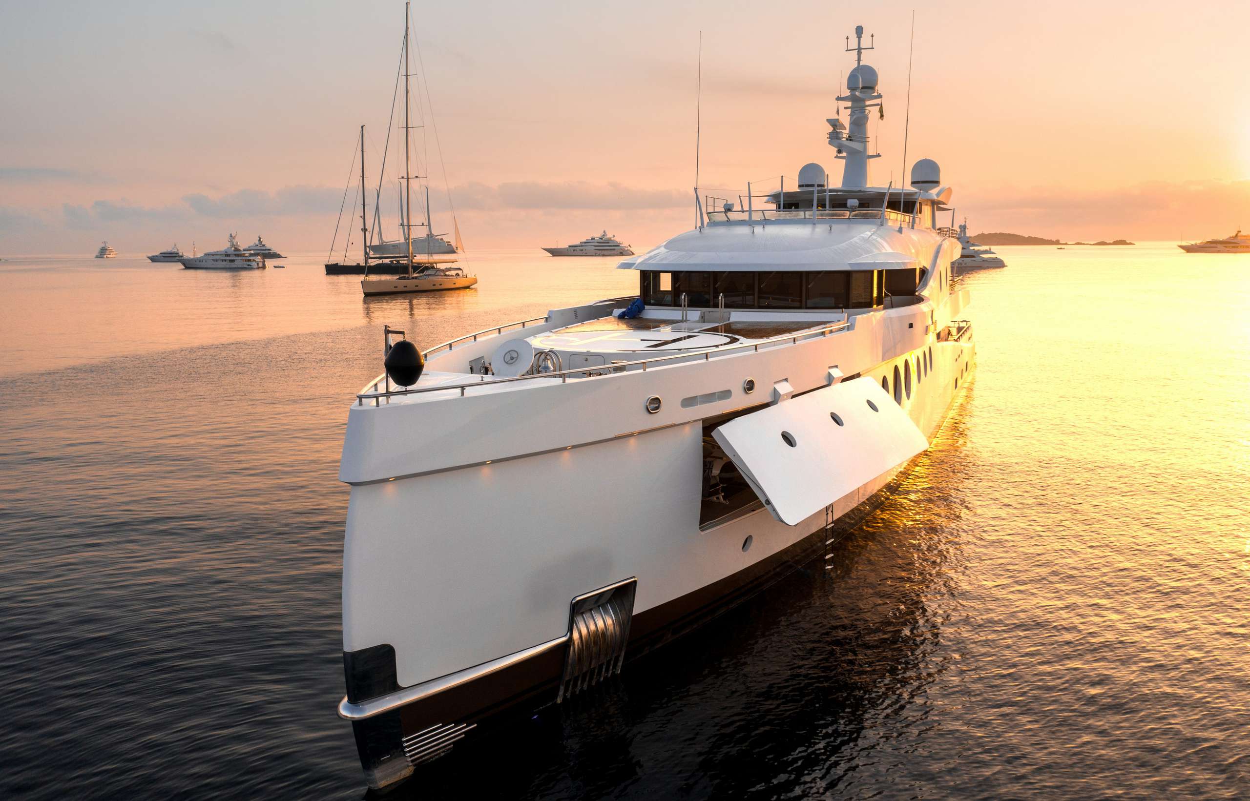 2015 Amels Madame Kate