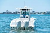 2013 Boston Whaler 320 Outrage