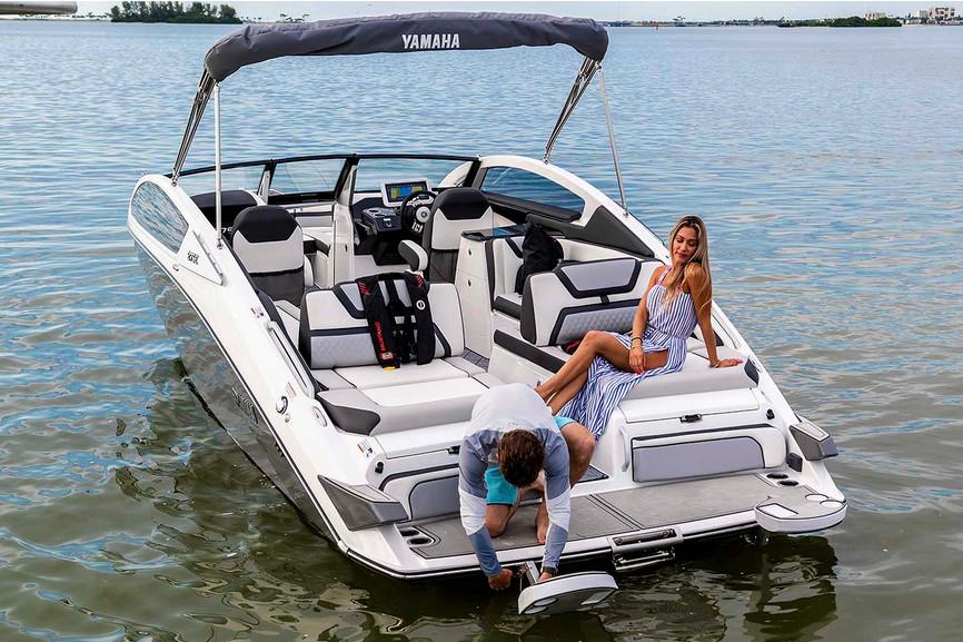 2020 Yamaha Boats 275E