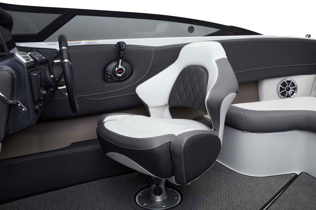 2022 Crownline 220 SS LPX