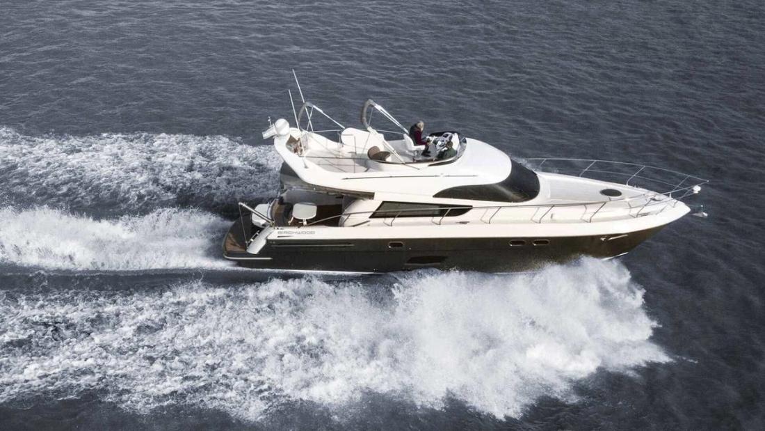 2006 Birchwood 500 Flybridge