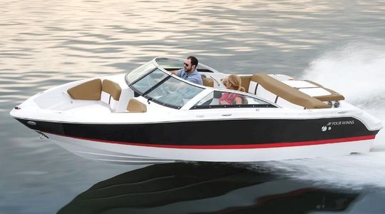 2018 Four Winns Horizon 180