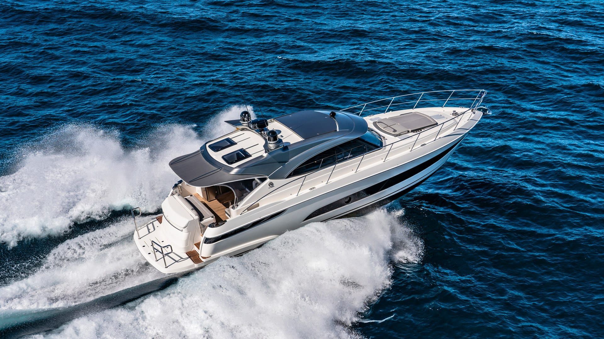 2023 Riviera 4800 Sport Yacht Platinum Edition