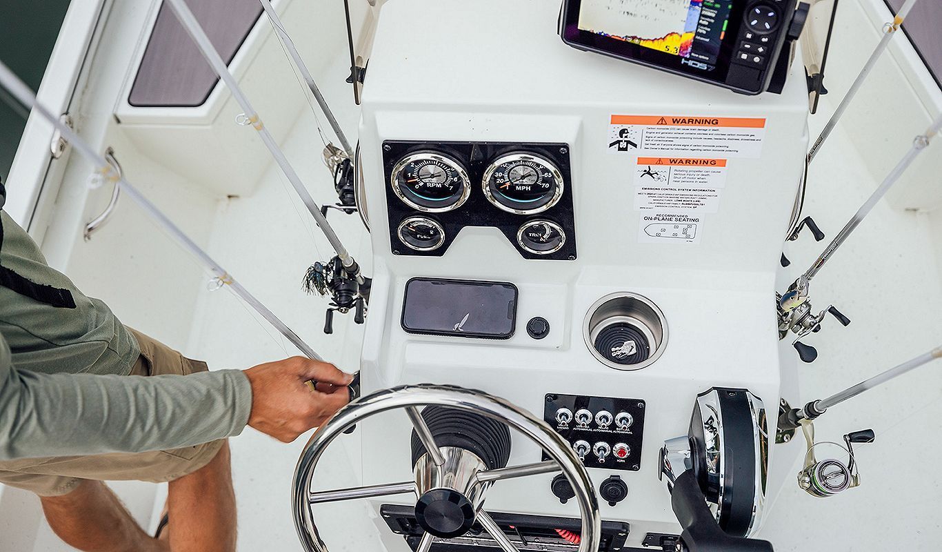 2021 Lowe Boats 18 Bay