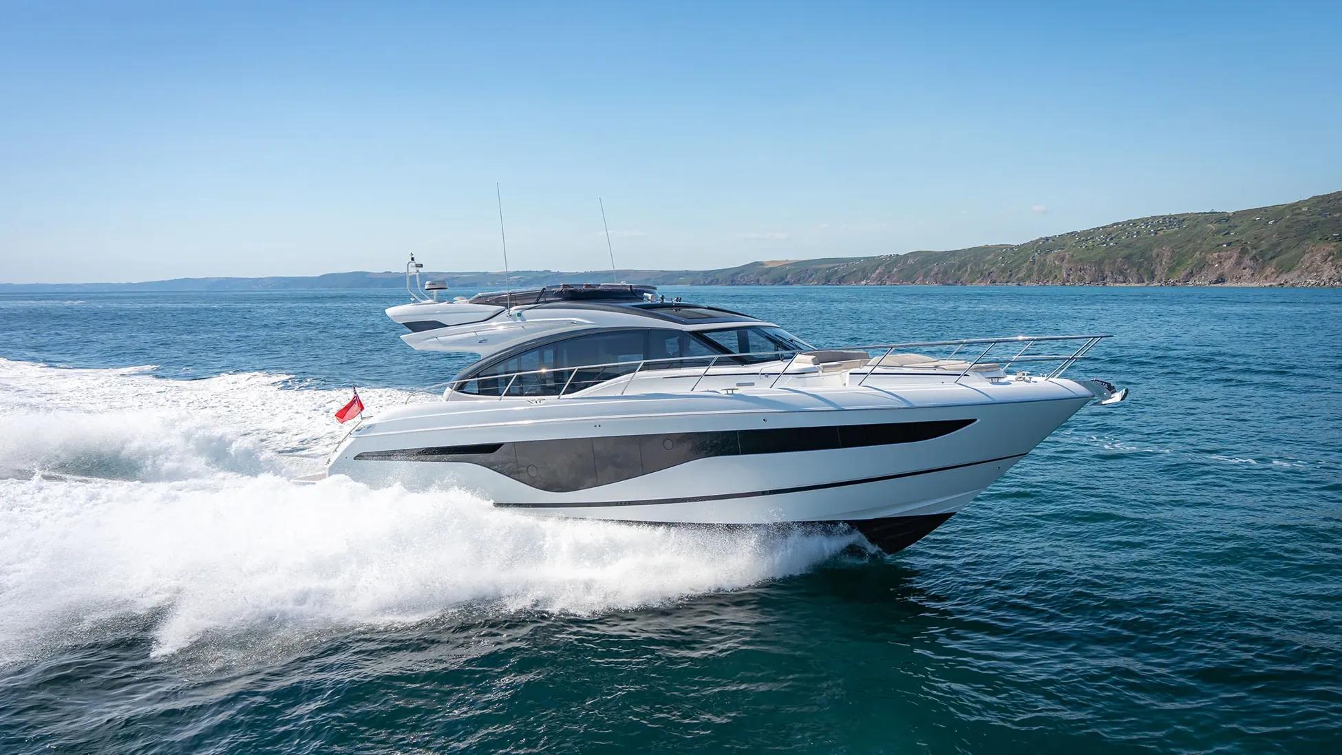 2020 Princess Yachts S62