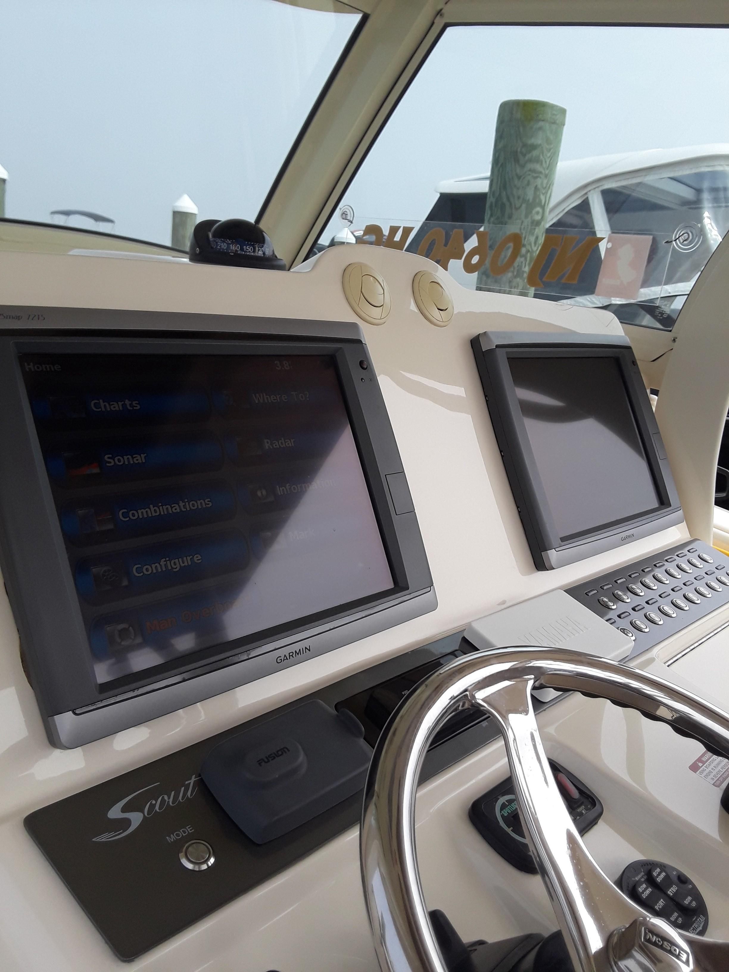 2013 Scout Boats 350 Lxf